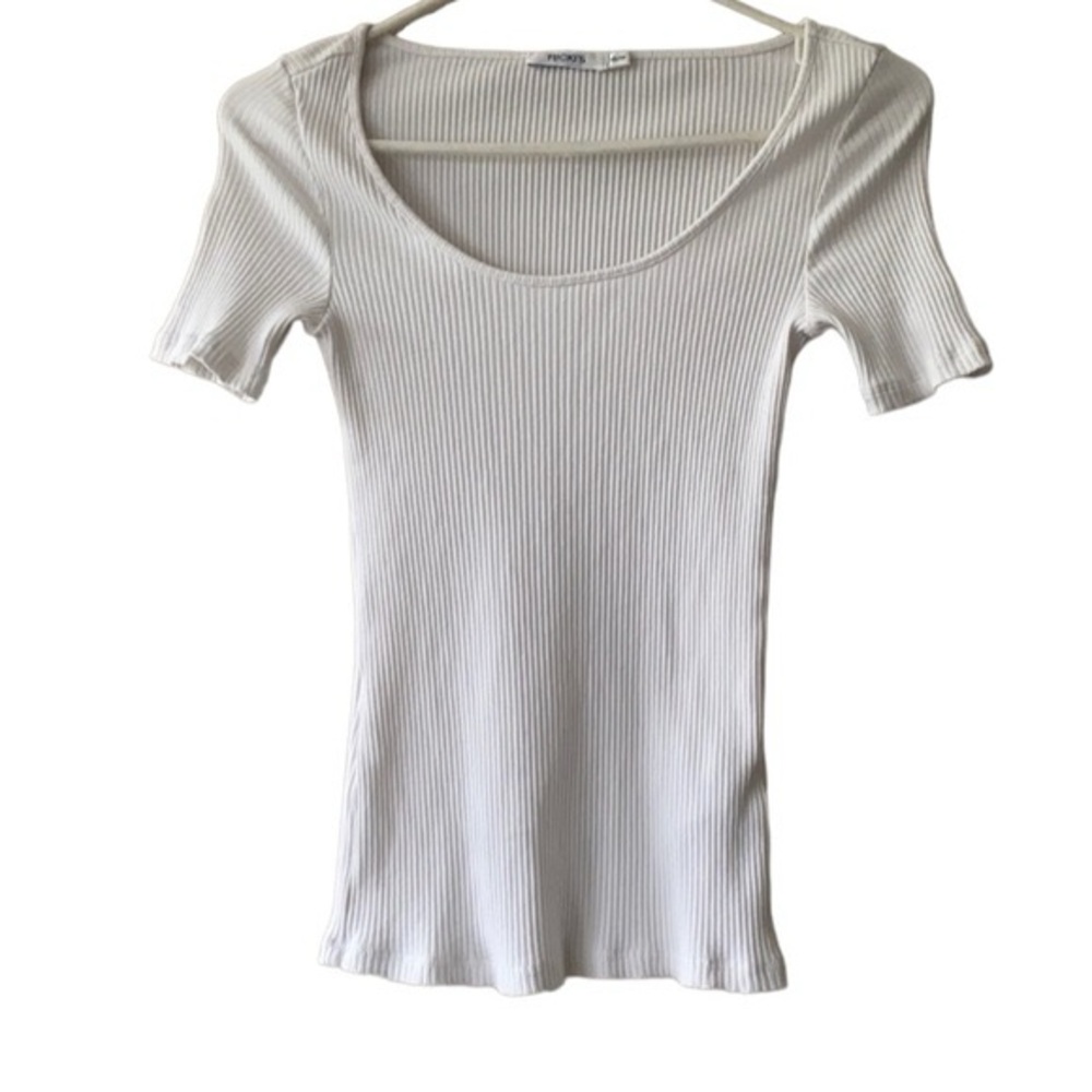 Ricki’s White Ribbed Snug Fit Tee